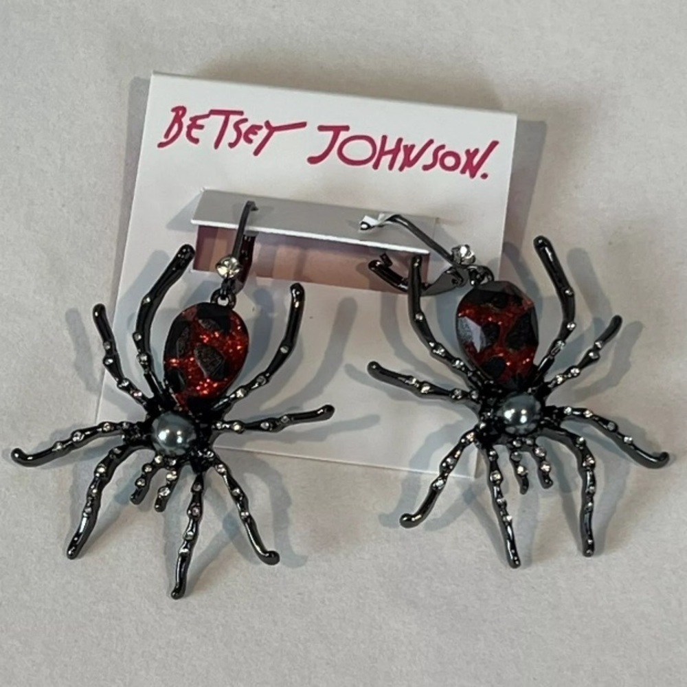 BETSEY JOHNSON Halloween Black Widow Spider Crystal-Studded Earrings NEW NWT - Picture 3 of 7